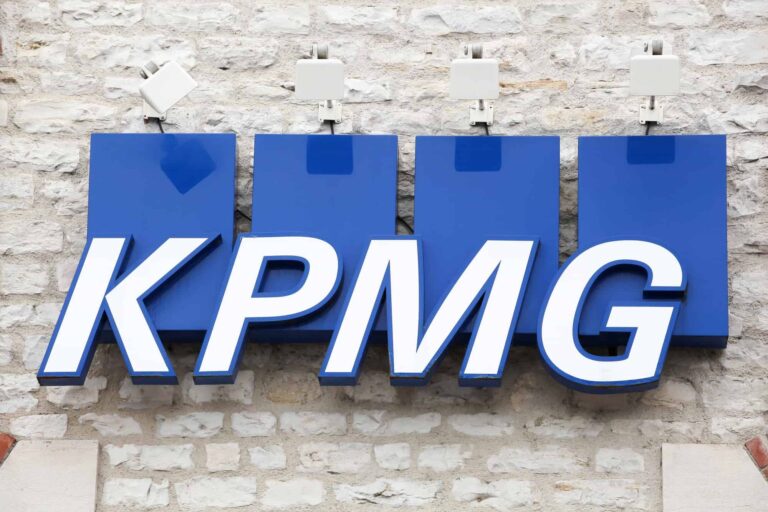 13 Job Vacancies Open At KPMG